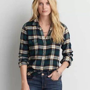 AMERICAN EAGLE Amazingly Soft Green Plaid Flannel Shirt